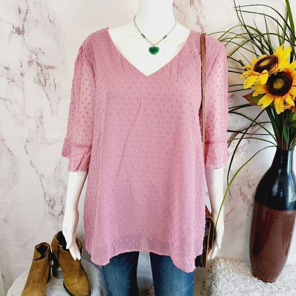 Emery Rose beautiful Swiss dot texture v neck blouse - Picture 1 of 6